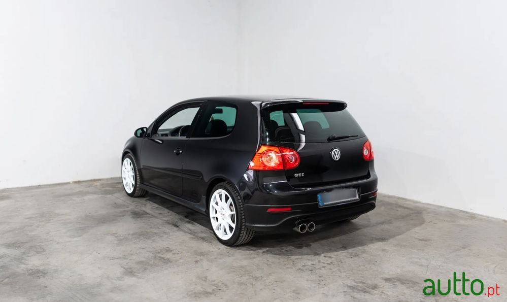 2004' Volkswagen Golf 2.0 Gti photo #4