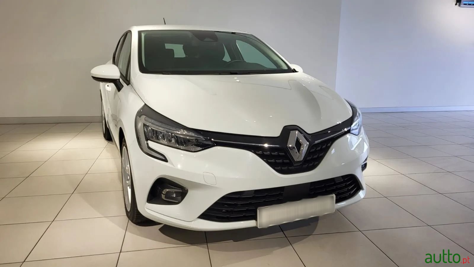 2020' Renault Clio photo #1