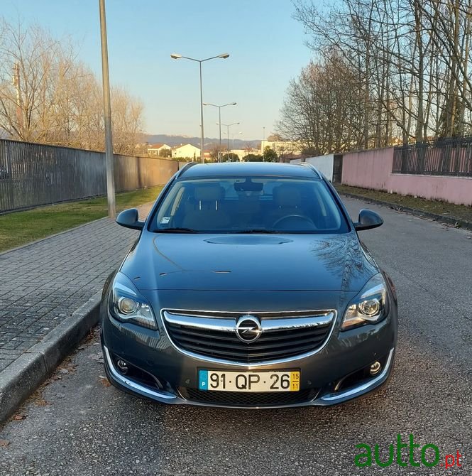 2015' Opel Insignia Sports Tourer photo #4