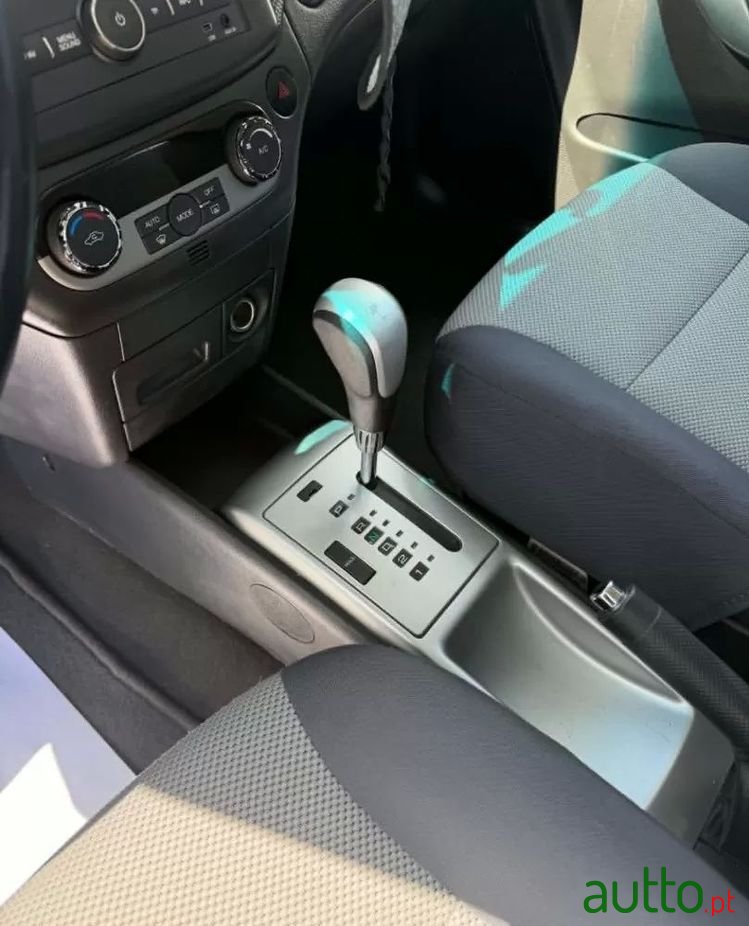 2010' Chevrolet Aveo 1.4 Lt Auto. photo #2