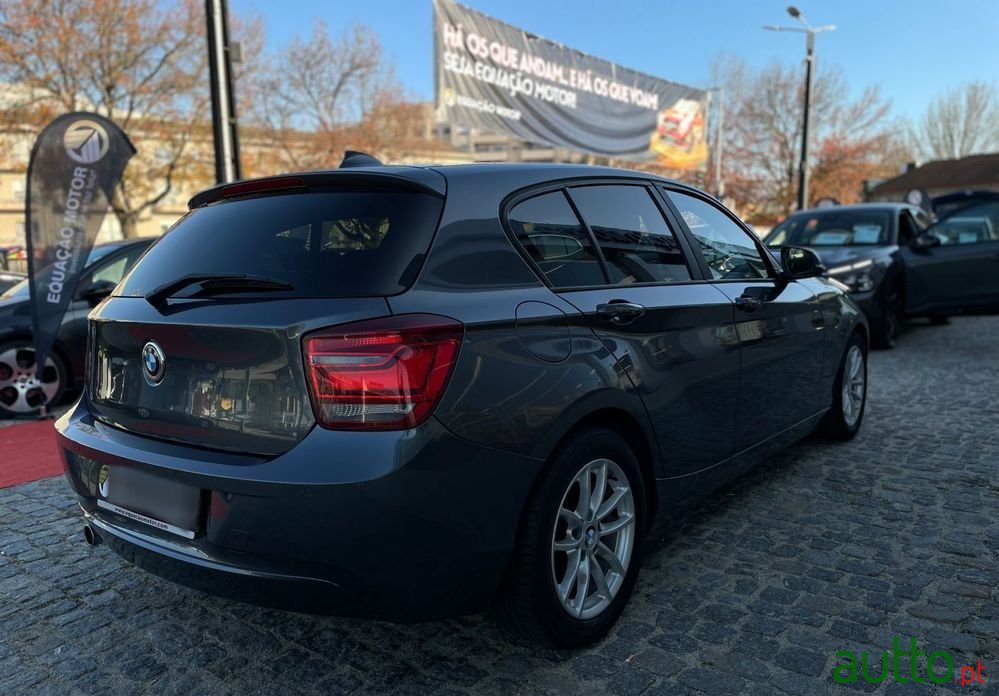 2012' BMW Série 1 D Efficientdynamics photo #4