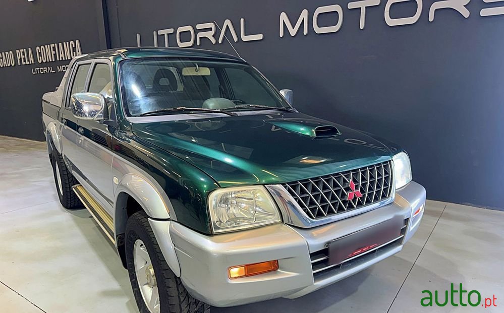 2002' Mitsubishi L200 photo #3