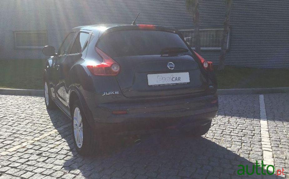 2012' Nissan Juke photo #3