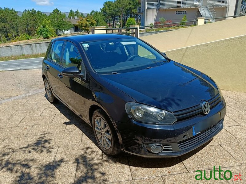 2012' Volkswagen Golf photo #1