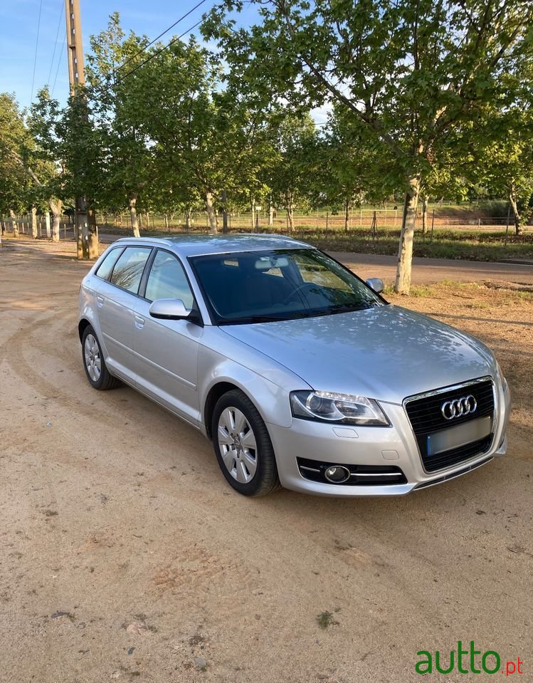 2011' Audi A3 2.0 Tdi Attraction photo #1