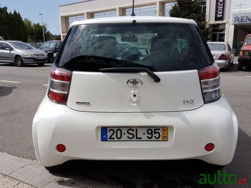 2010' Toyota iQ 1.4 D-4D 2 Ep+Navi+Bluetooth photo #1