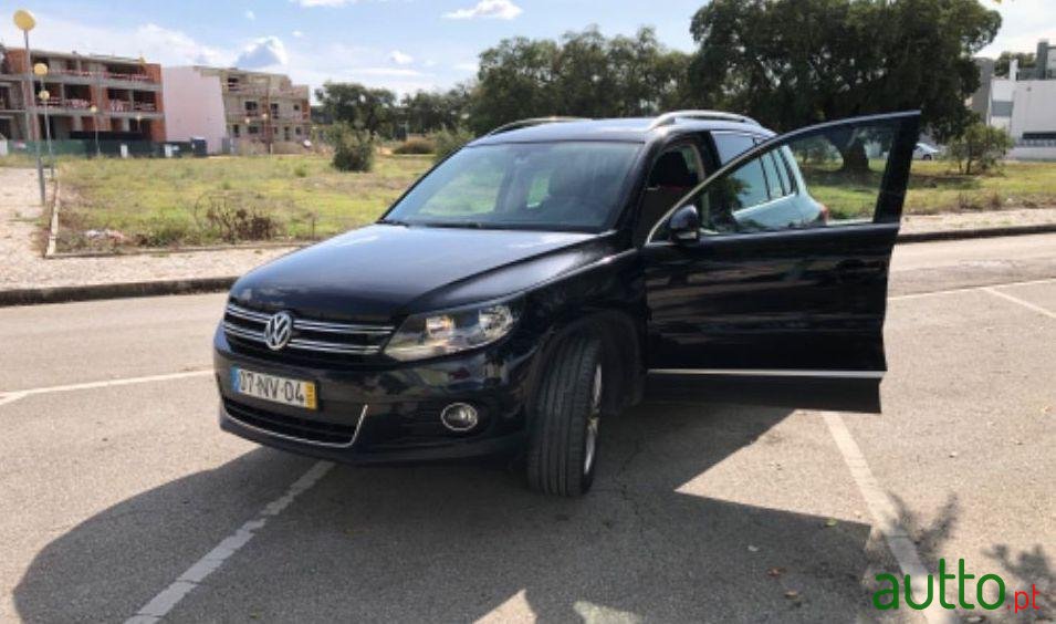 2013' Volkswagen Tiguan photo #3