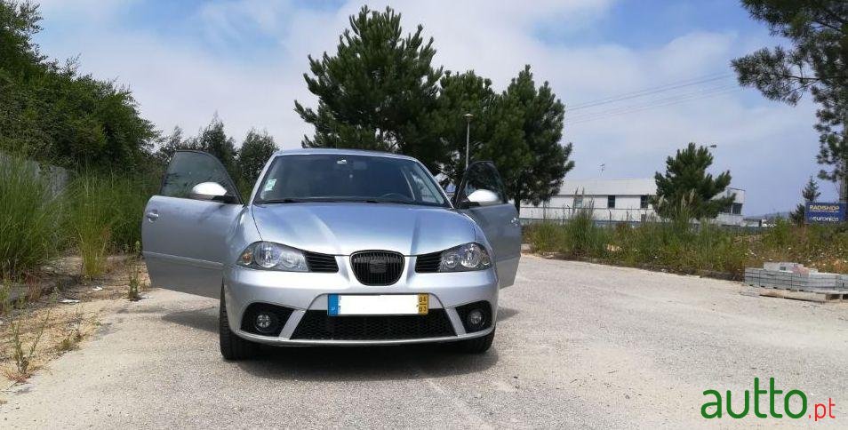 2006' SEAT Ibiza Td Van photo #1