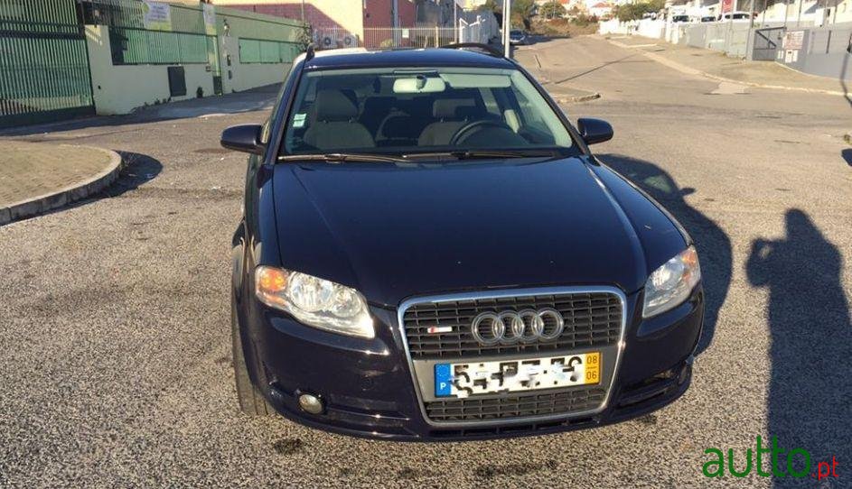 2008' Audi A4 Avant photo #2