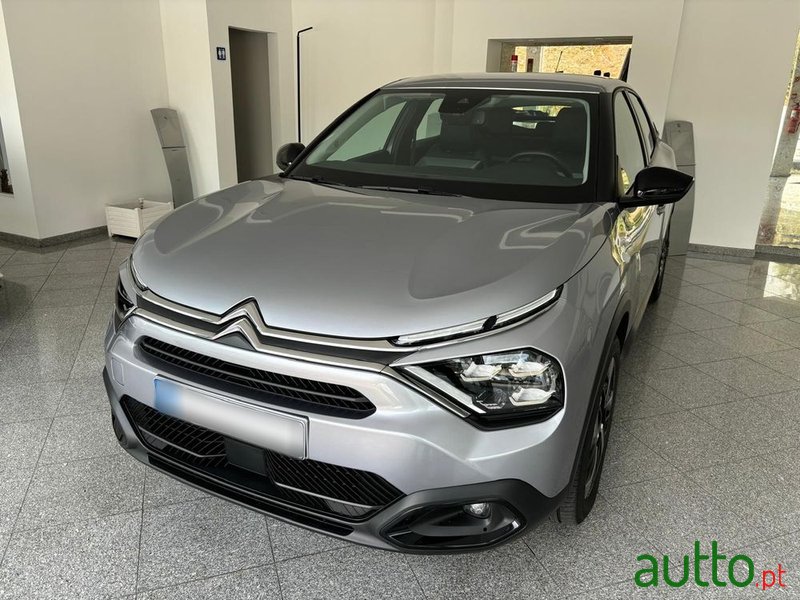 2023' Citroen C4 photo #3