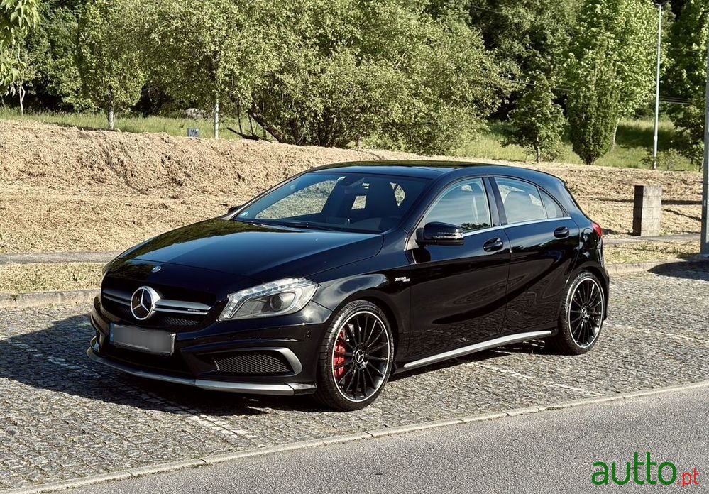 2015' Mercedes-Benz A 45 AMG photo #1