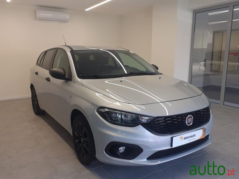 2019' Fiat Tipo Station Wagon photo #4