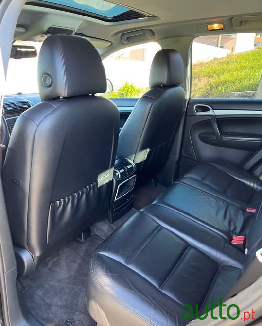 2007' Porsche Cayenne photo #6