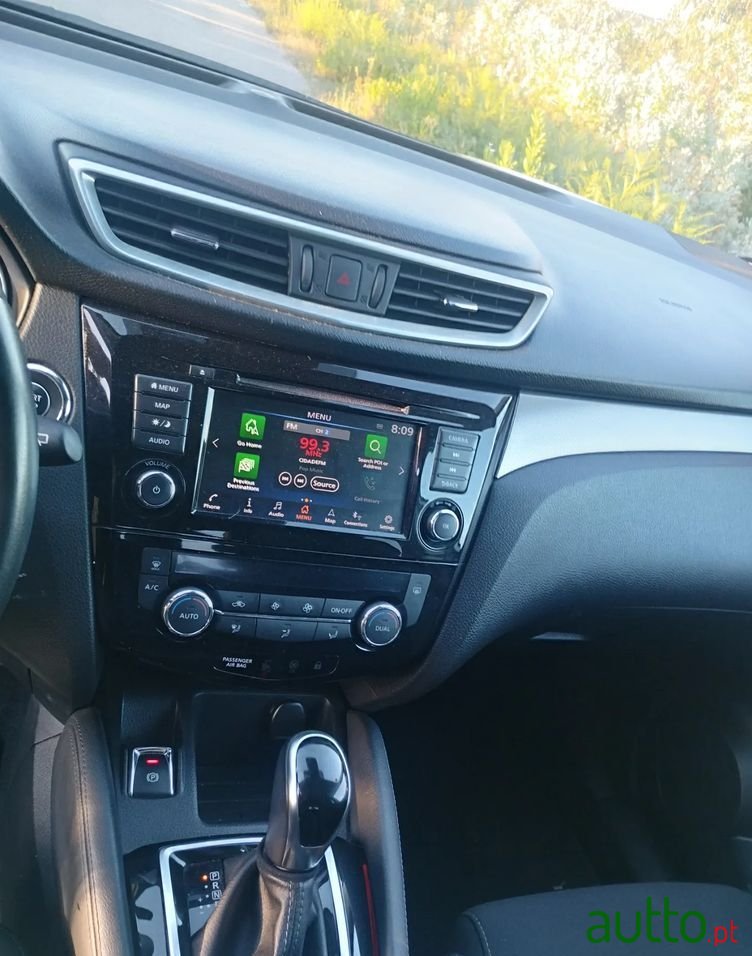 2020' Nissan Qashqai photo #6