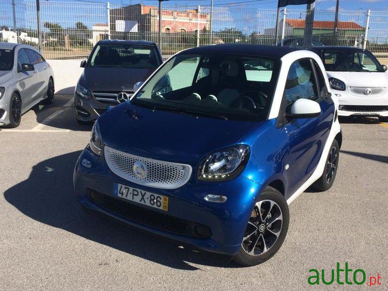 2015' Smart Fortwo 1.0 passion 71 photo #2