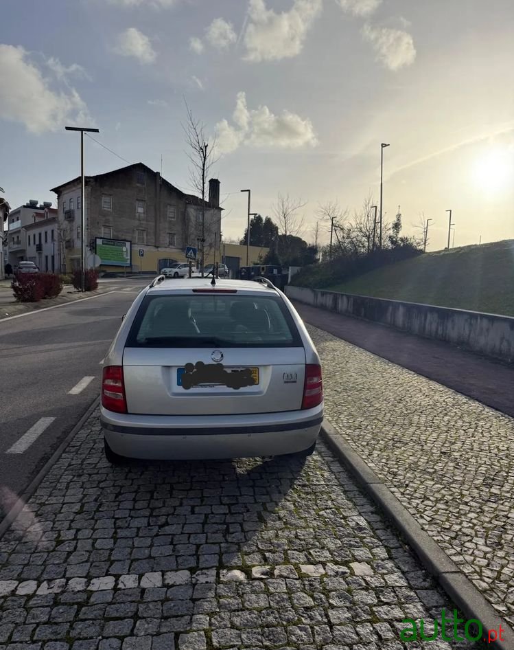 2002' Skoda Fabia photo #3