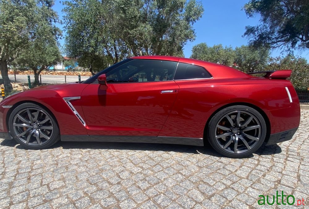 2016' Nissan GT-R photo #5