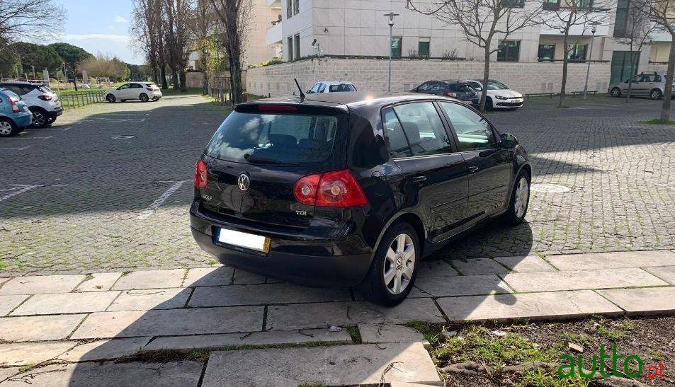 2007' Volkswagen Golf Mk5 Confortline photo #3