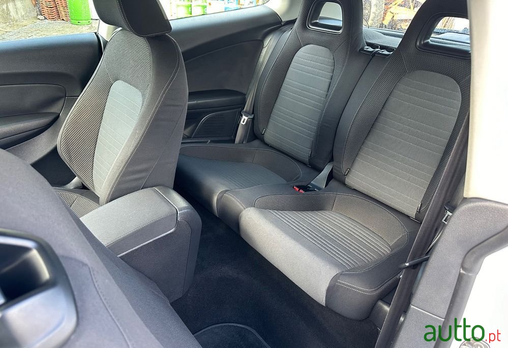 2010' Volkswagen Scirocco 1.4 Tsi photo #6