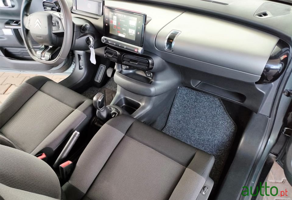 2015' Citroen C4 Cactus photo #5