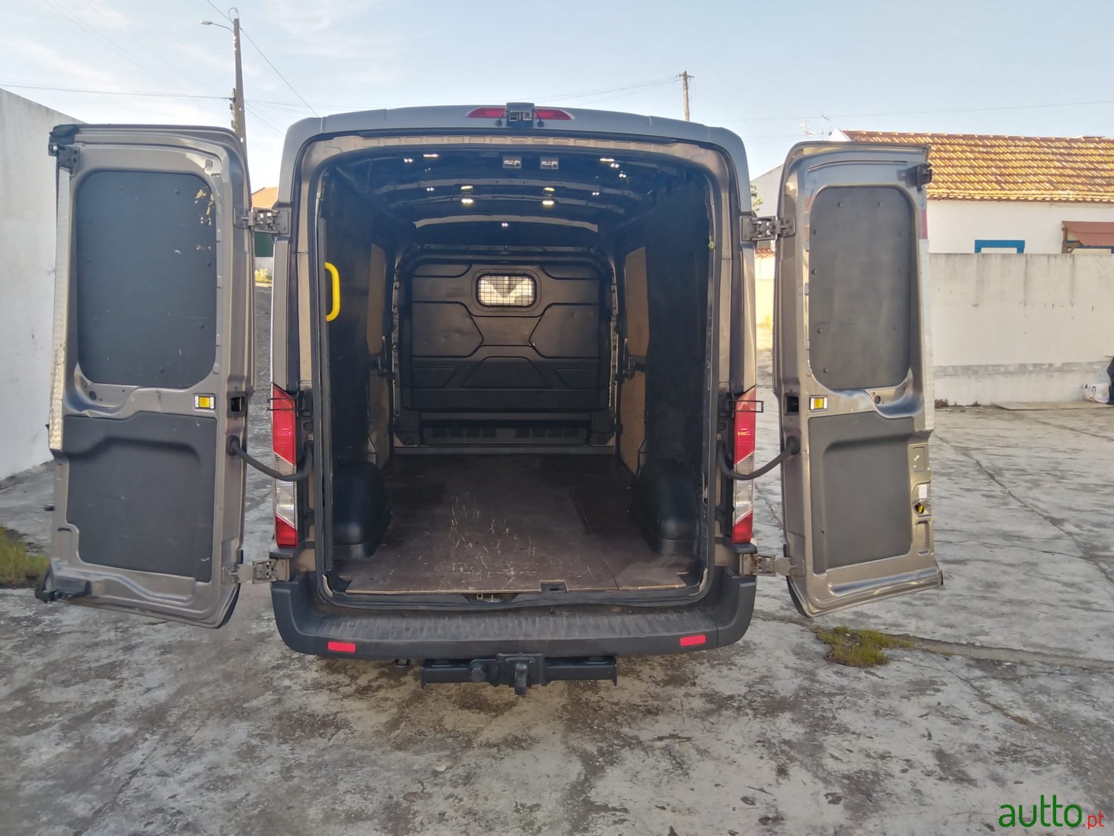 2014' Ford Transit photo #5