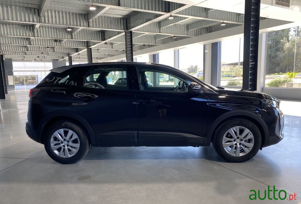 2021' Peugeot 3008 photo #5