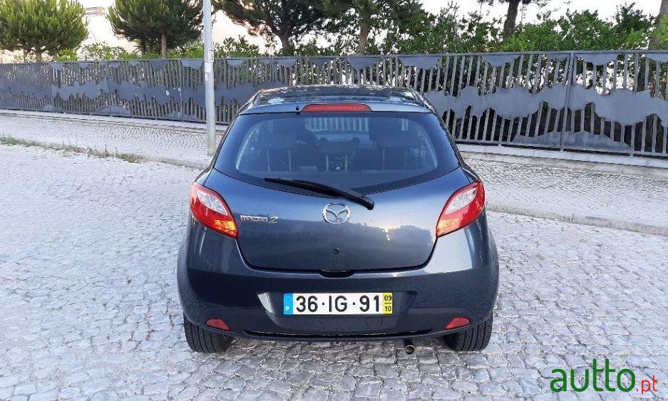 2009' Mazda 2 photo #5