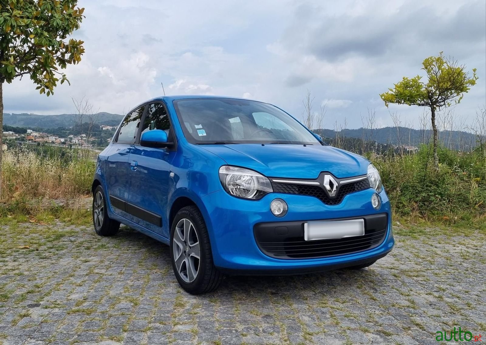 2015' Renault Twingo photo #2