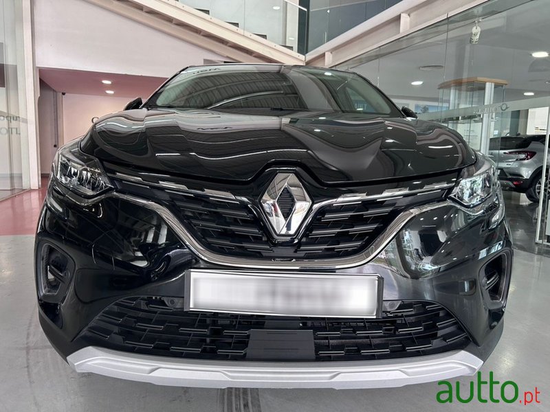 2021' Renault Captur photo #2