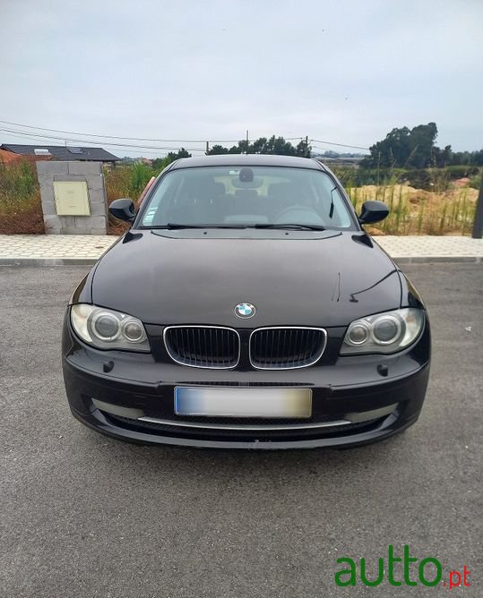 2009' BMW 118 photo #1