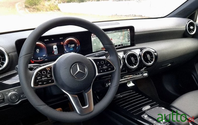 2021' Mercedes-Benz Classe A E Style Plus photo #6