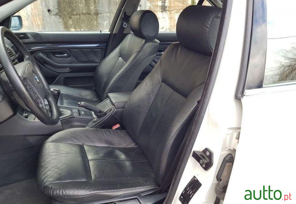 2002' BMW 520 D photo #1