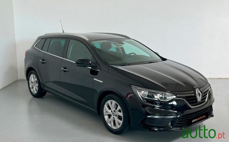 2019' Renault Mégane Sport Tourer photo #2