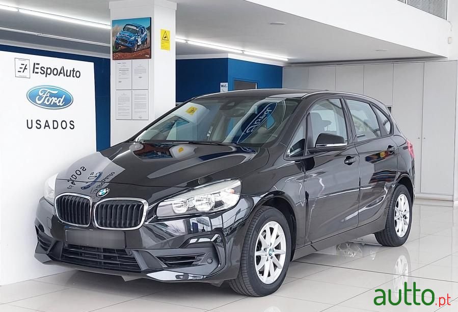 2020' BMW Série 2 I Advantage photo #1
