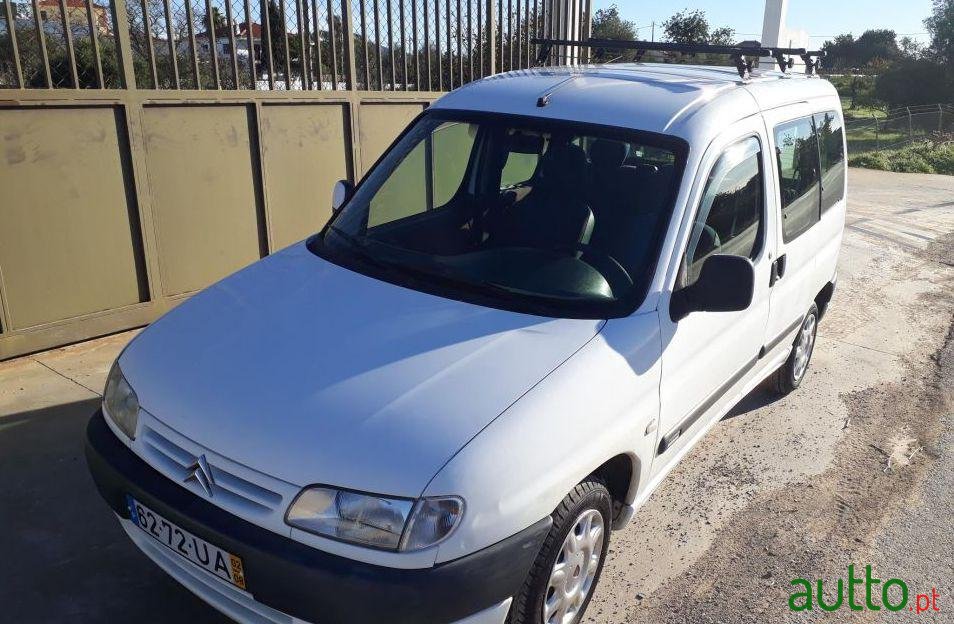 2002' Citroen Berlingo 1.9D photo #1