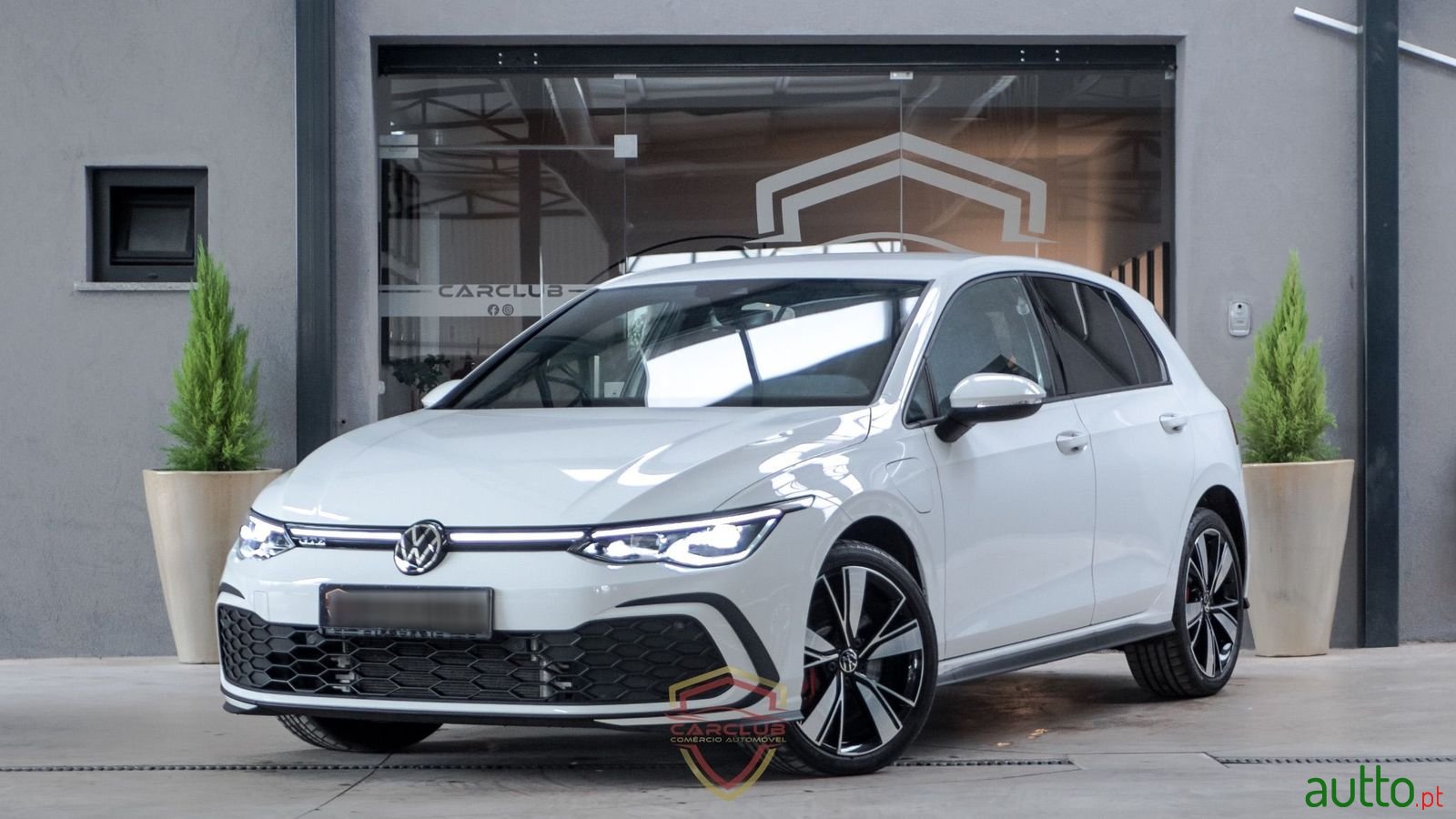 2021' Volkswagen Golf photo #1