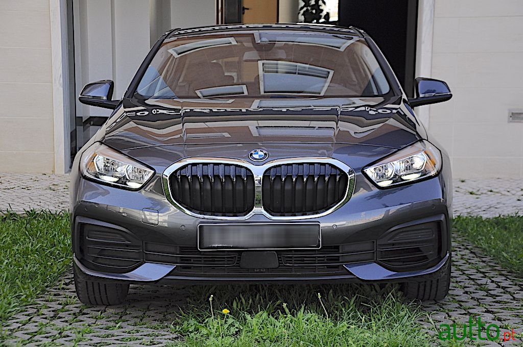 2020' BMW 118 photo #6