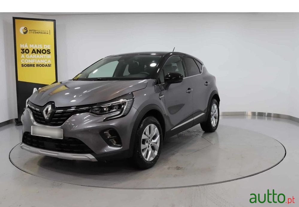 2022' Renault Captur photo #3