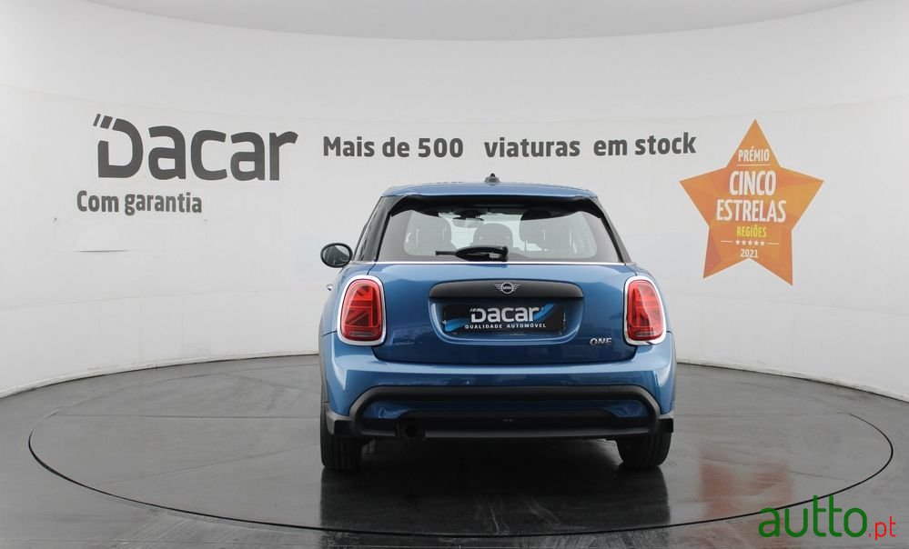 2022' MINI One 5 Portas photo #6