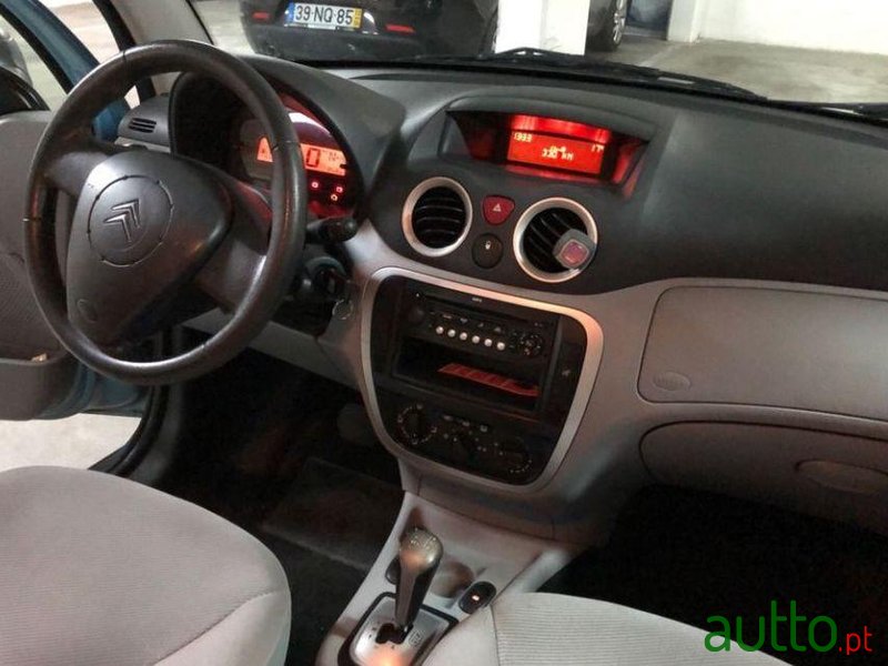 2008' Citroen C3 photo #3