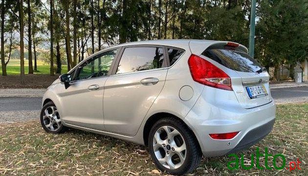 2009' Ford Fiesta photo #3