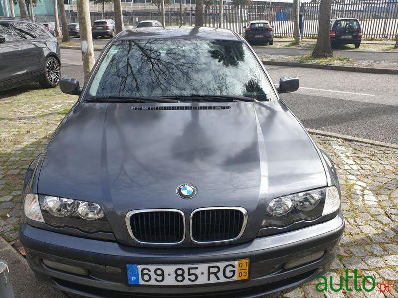 2001' BMW 320 Executive photo #1