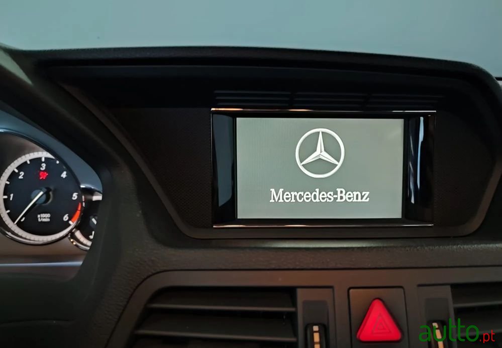 2010' Mercedes-Benz 250 photo #6