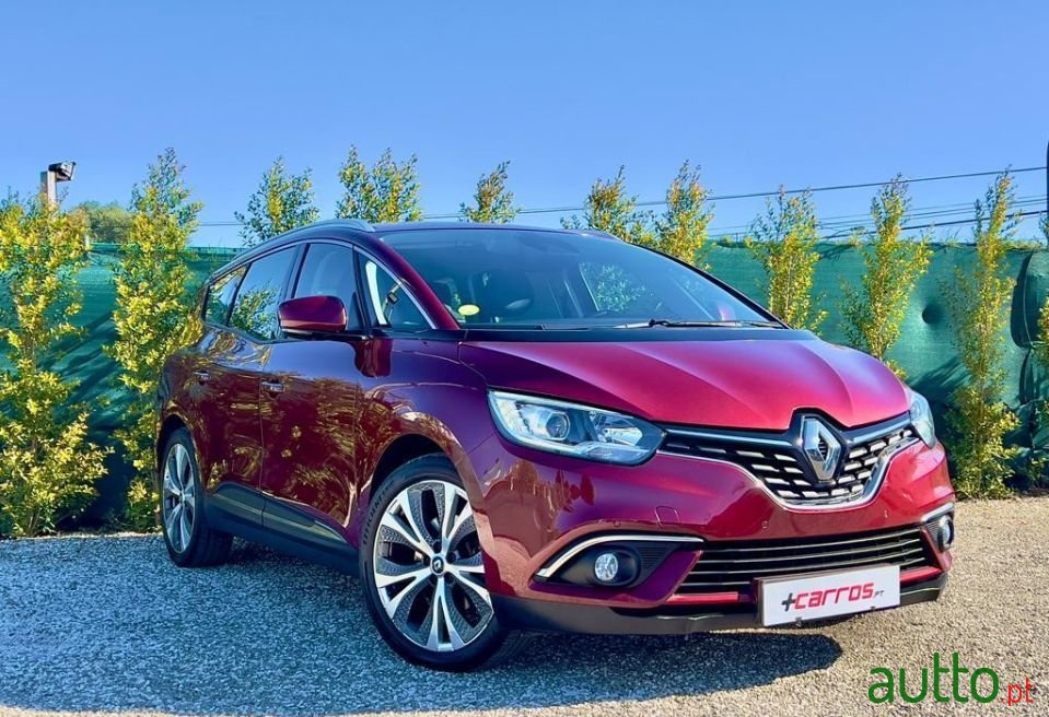 2017' Renault Grand-Scenic photo #1