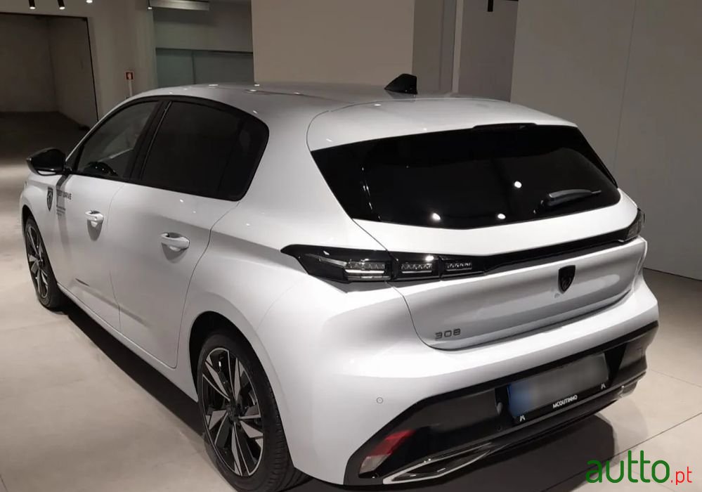 2023' Peugeot 308 photo #6