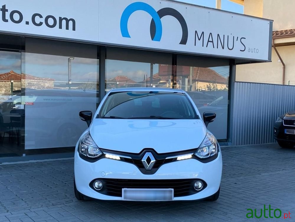2016' Renault Clio 1.5 Dci Limited photo #2