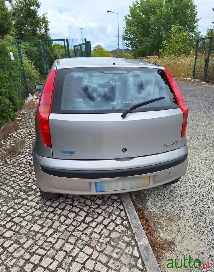 2000' Fiat Punto 1.2 Elx photo #2