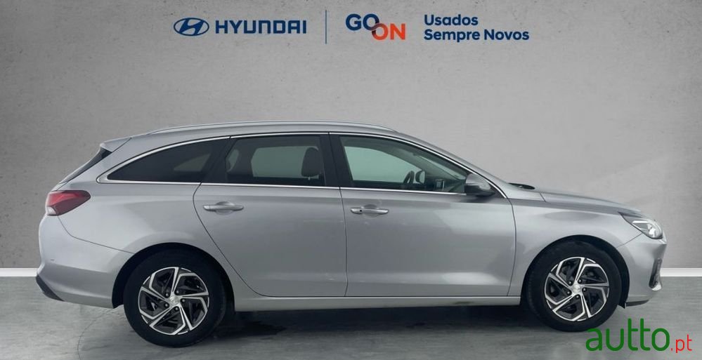 2022' Hyundai i30 1.0 T-Gdi Style photo #6