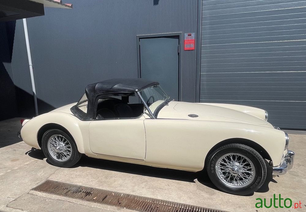 1957' MG MGA photo #3