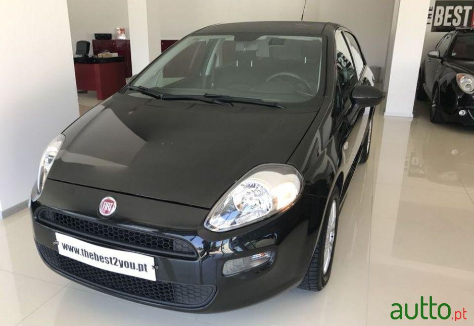 2015' Fiat Punto photo #1